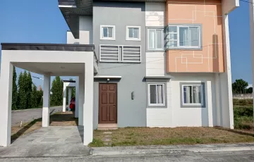 Single-family House For Sale in Malpitic, San Fernando, Pampanga