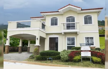 Single-family House For Sale in Lumil, Silang, Cavite