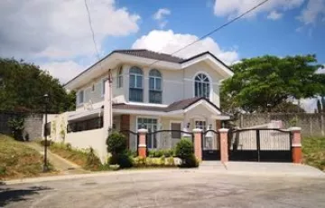 Single-family House For Rent in Santa Rosa, Laguna
