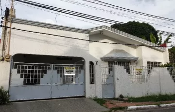 Single-family House For Rent in Marcelo Green Village, Parañaque, Metro Manila