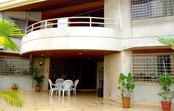 Single-family House For Rent in Kapitolyo, Pasig, Metro Manila