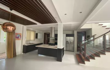 Single-family House For Sale in Cabantian, Davao, Davao del Sur