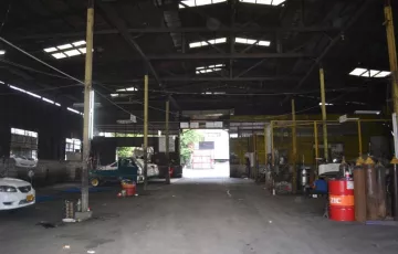 Warehouse For Sale in Apolonio Samson, Quezon City, Metro Manila