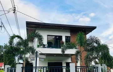 Single-family House For Sale in Santo Domingo, Angeles, Pampanga