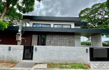 Single-family House For Rent in Agapito del Rosario, Angeles, Pampanga