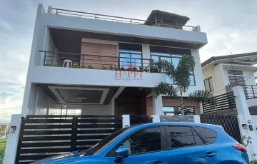 Single-family House For Sale in San Rafael, Santo Tomas, Batangas