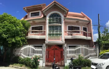 Apartments For Sale in Ibabang Dupay, Lucena, Quezon