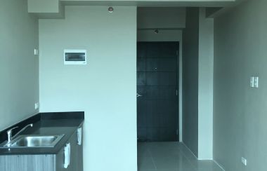 Near Mrt Kamuning Station Studio Type Condo For Rent In Symphony Tower 2