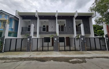 For Sale 3BR w/ Laundry Area 2-Storey Townhouse in Brgy. Talon 4, Las ...