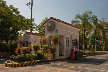 Halloween at Ayala's Ferndale Homes 