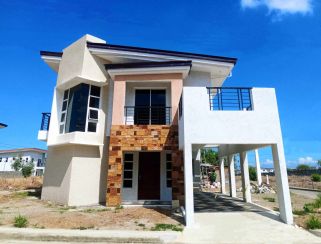 RFO 4BR 3T&B House and Lot For Sale in Bacolod City at The Fountain Grove