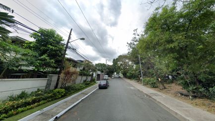 House and Lot For Sale in Talayan Village Quezon City