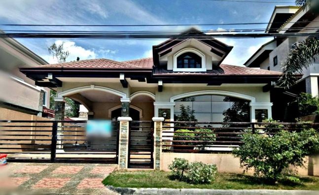 Bungalow House With High Ceiling For Rent At Xavier Estates