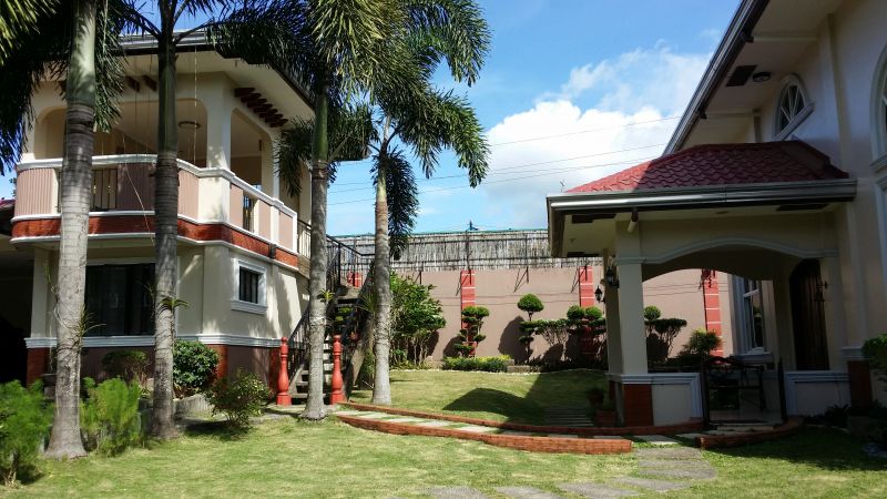 2.5 hectare Country Residence in Sto. Tomas Batangas near Star Toll exit