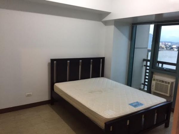 Cheap 1 Bedroom 42sqm unit in Legrand 2 in Eastwood City ...