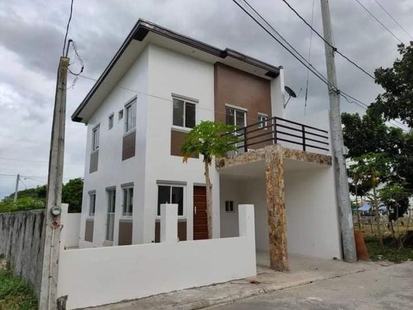 Lauren Single Attached Family House for Sale at Sta. Clara Estates ...