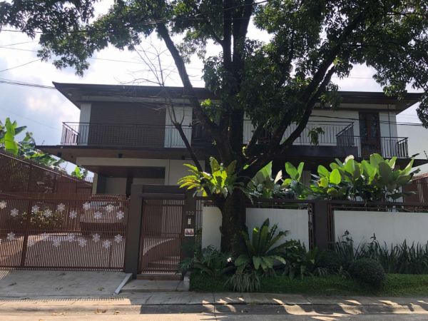 House and Lot For Sale in Ayala Heights, Quezon City Barangay Matandang ...