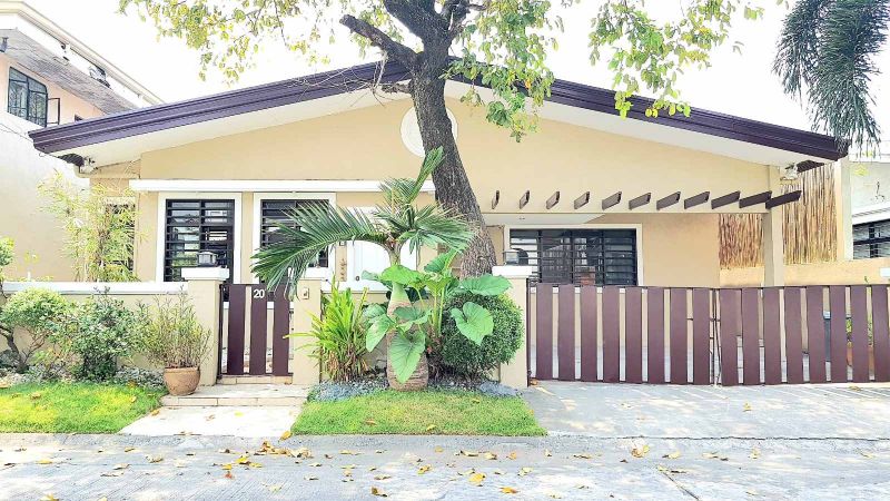 3 Bedroom House For Rent In Bf Homes Paranaque