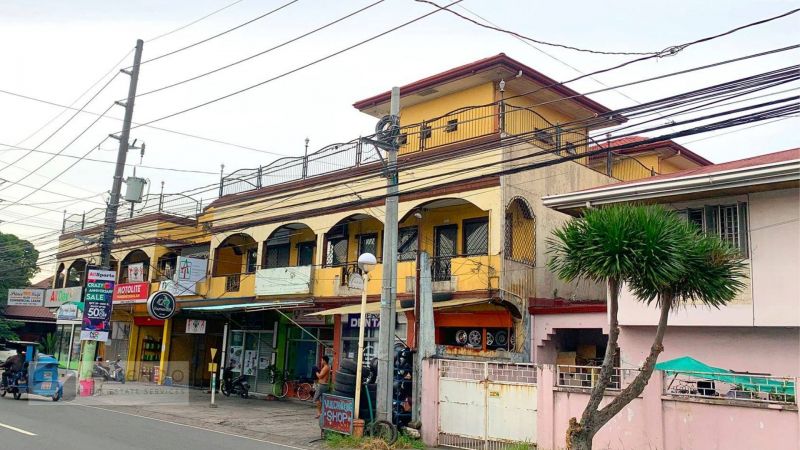 4-door Apartment Building in Gloria Diaz St., BF Resort Village, Las Piñas