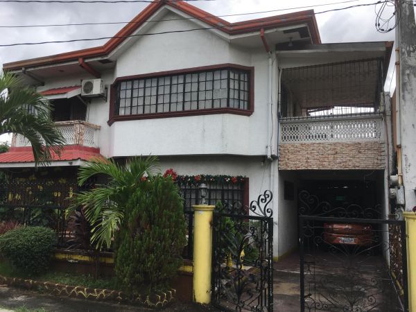 Neopolitan Brittany Spacious Single Attached house & lot in Quezon City