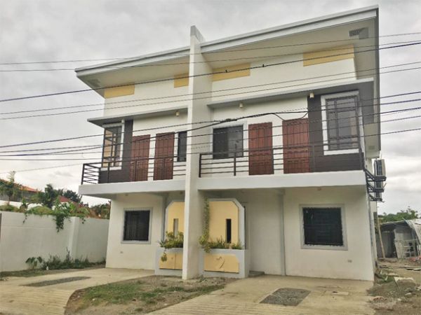 Townhouse for sale in iloilo jaro villa las palmas