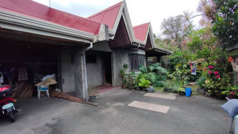 499 sqm House and Lot with swimming pool for sale in Los Baños Laguna