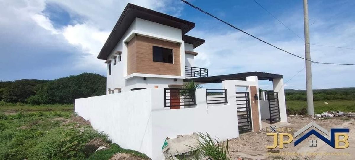 3 Bedrooms House and Lot @ Kota Keluarga, San Juan, Batangas | Nadia