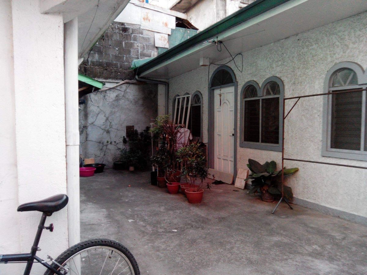 Apartment compound in Quezon city