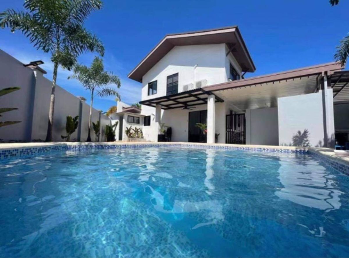 4BR House and Lot With Own Swimming Pool in Maribago Lapu Lapu City Cebu