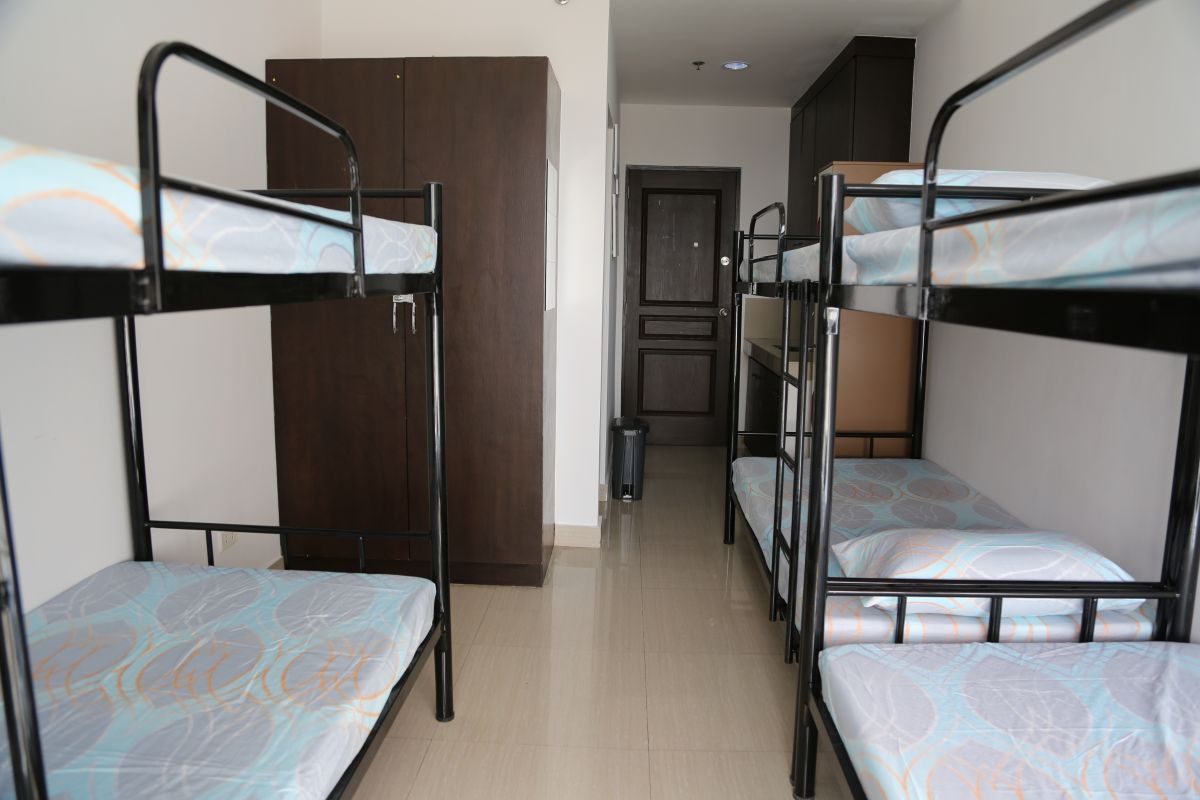 Bedspace in fully furnished rooms (4-6 persons) available in Mandaluyong