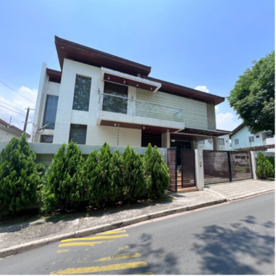 Plush Modern House & Lot with Lawn for rent in Parañaque City