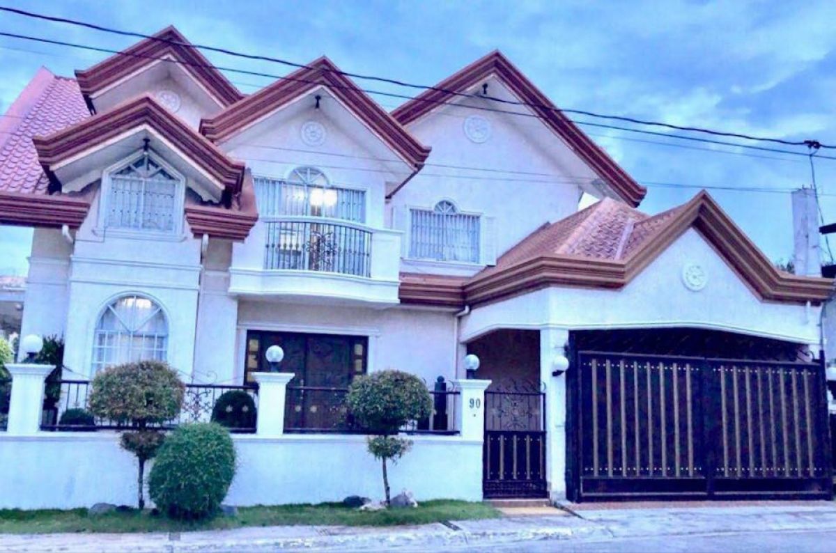 Nuvali Sta Rosa Laguna Corner House and Lot For Sale in La Residencia