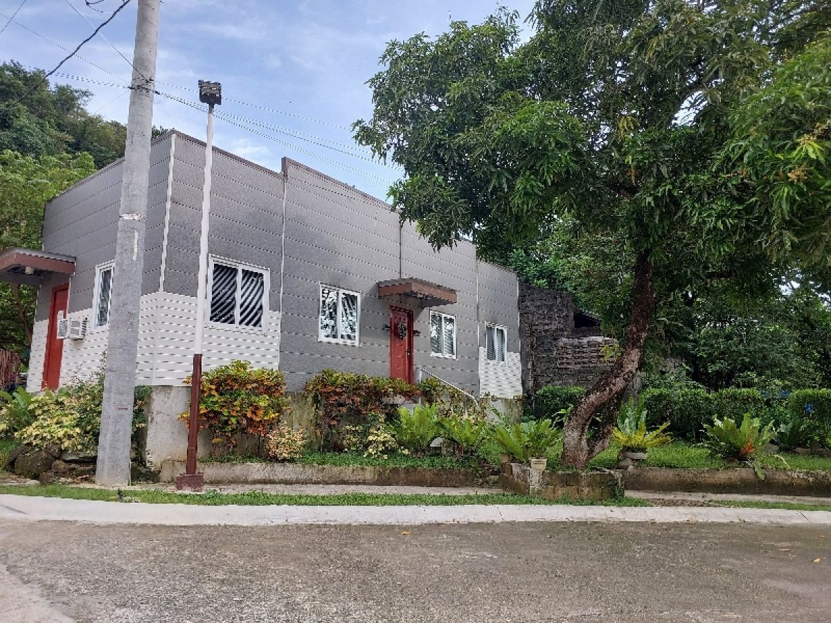 Pre-selling Single Attached House For Sale in Metrocity Communities - Taytay