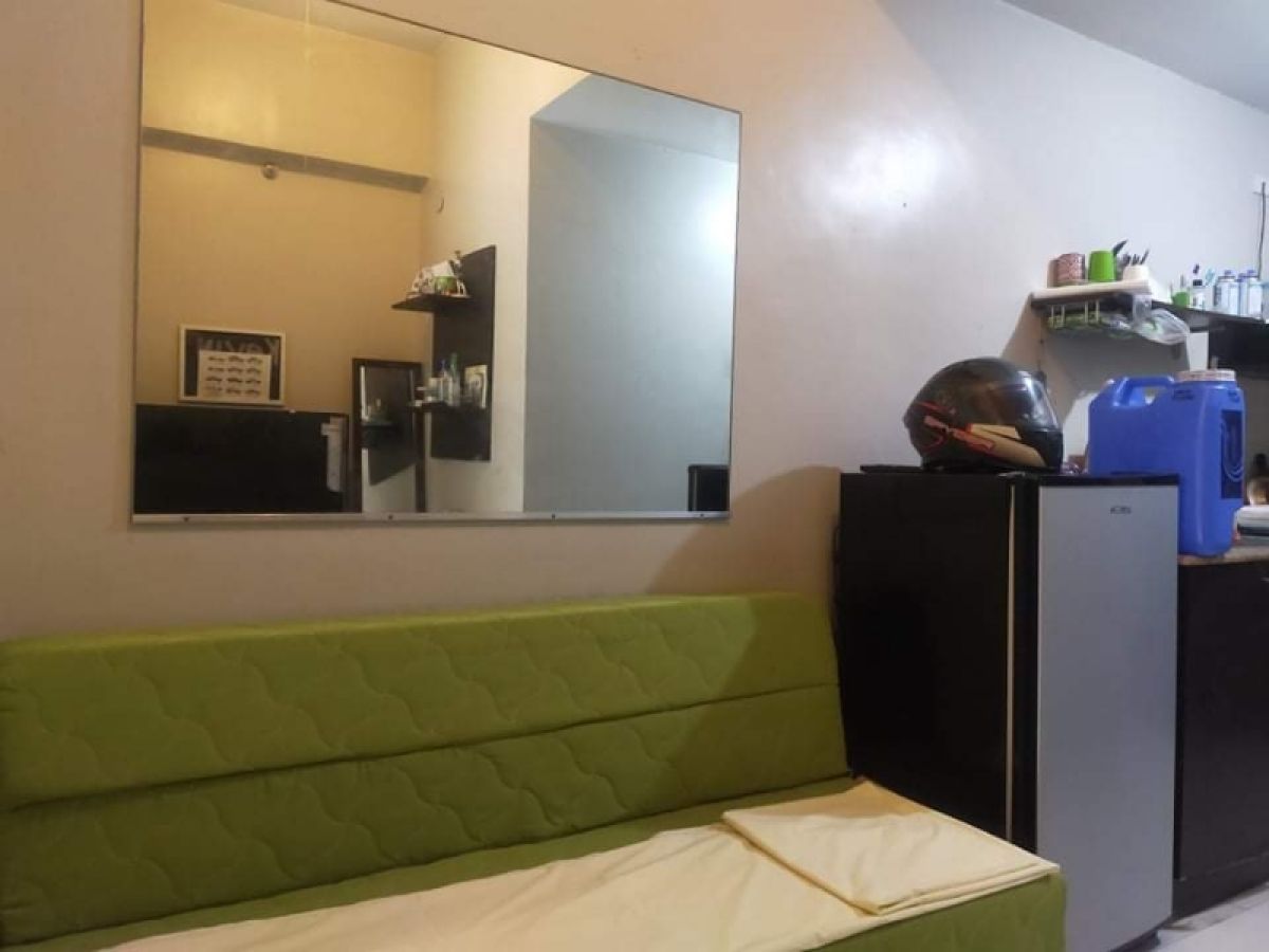 brand new condo unit urgent sale