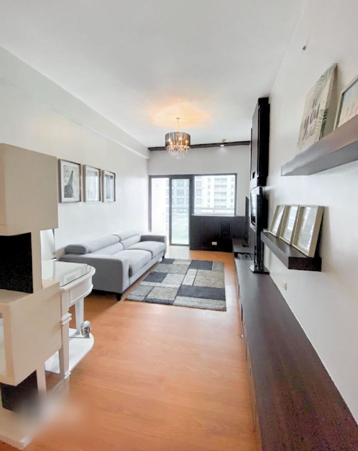 REPRICED! 2 Bedroom with 2 parking at One Central Park, Eastwood QC | RUSH Sale