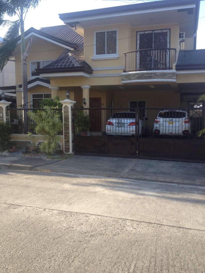 House and Lot for Sale in Las Villas de Manila, Biñan Laguna