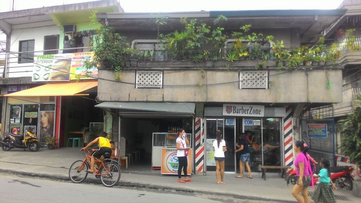 Apartment with Commercial Space For Sale in Tullahan Road, Caloocan