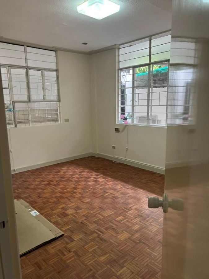 For Lease 4 Bedrooms House and Lot in North Sikap, Mandaluyong City