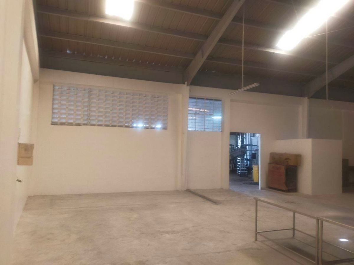 Warehouse for Rent in Frisco