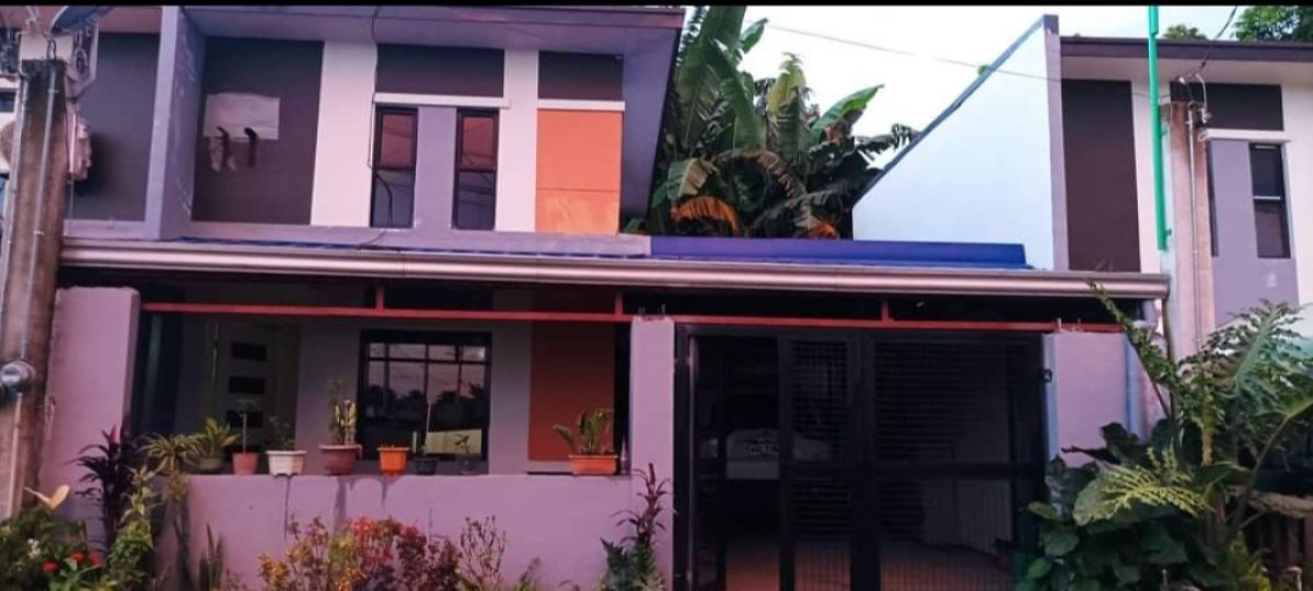 Lynville Residences 2, along the highway San Pablo city house with 2 car garage