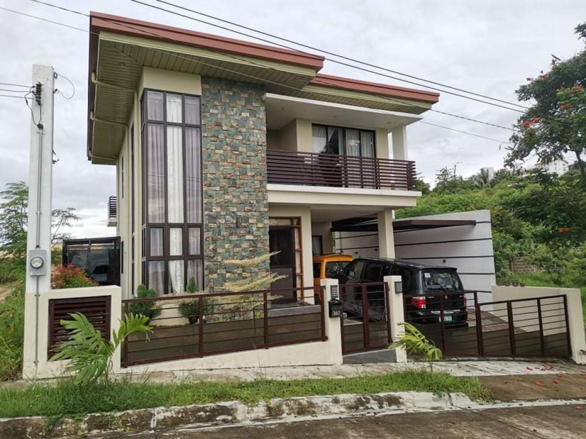 House for Sale in Talisay City, Cebu With Breathtaking Overlooking Views