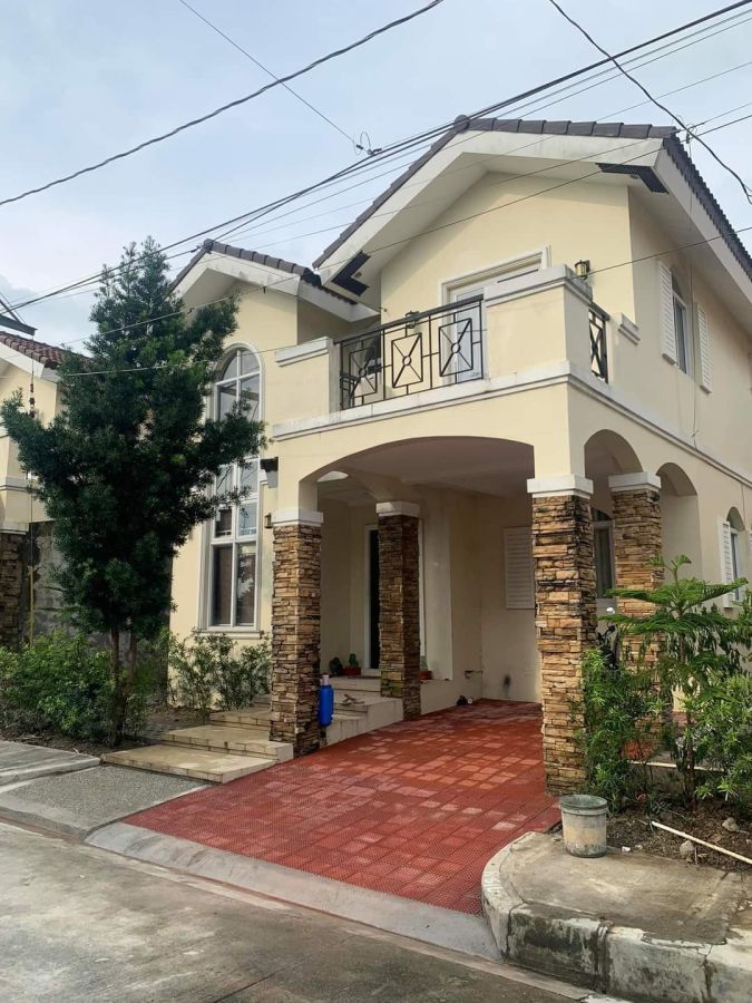 For Sale 4 bedroom with Balcony House in General Trias, Cavite
