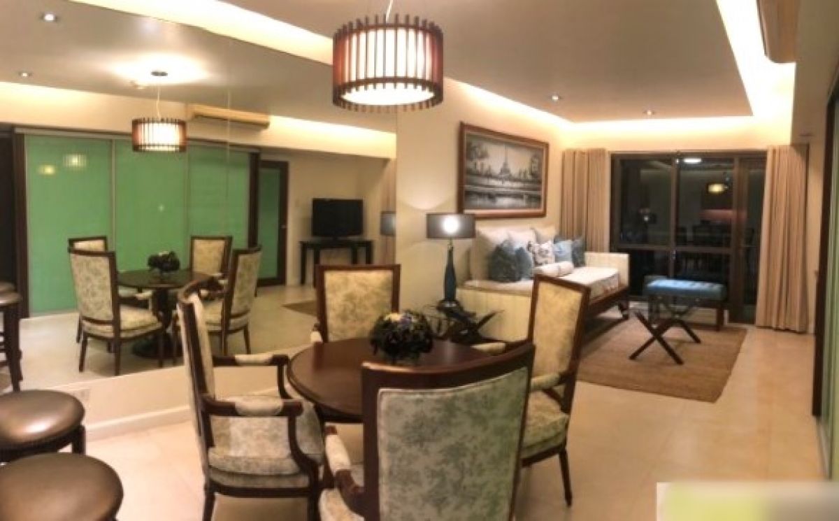 Newly Renovated 1 Bedroom Unit For Rent at Joya Lofts & Towers Rockwell, Makati