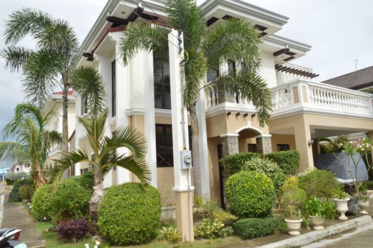 5 Bedroom House for sale in Fonte Di Versailles Minglanilla Cebu