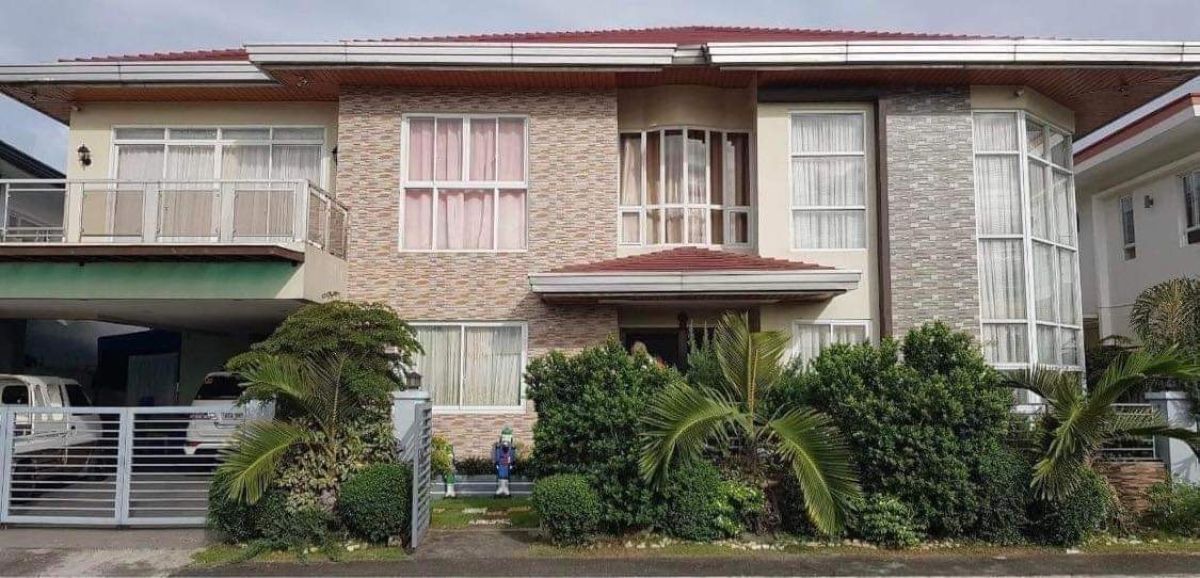 5BR House and Lot for Sale at Jubilation East, Biñan, Laguna