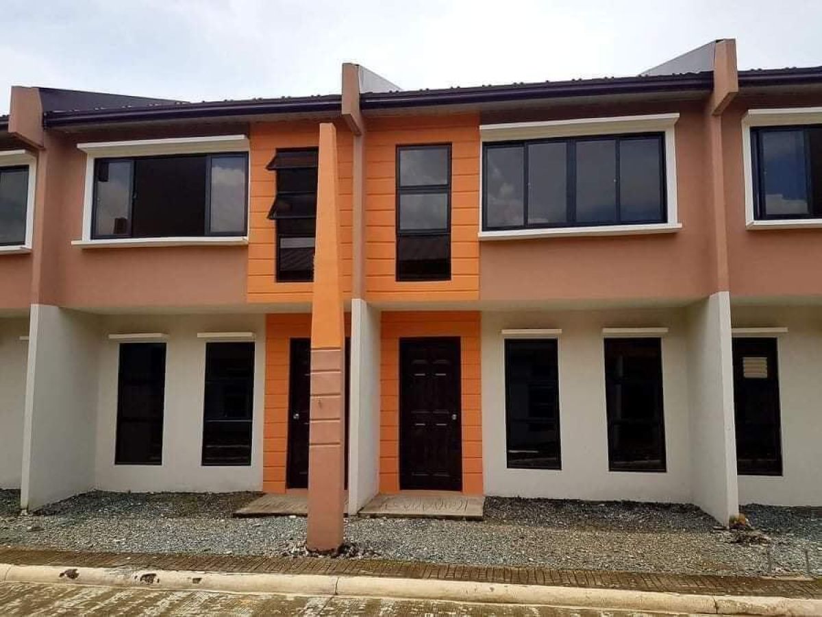 Perfect Home 2 Storey Townhouse 40sqm in Meycauayan Bulacan