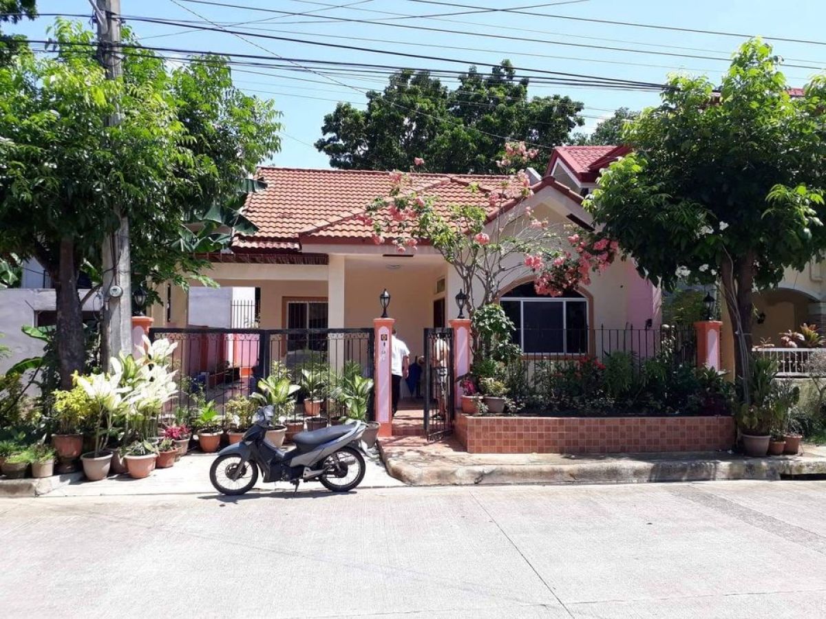 House & Lot For Sale in Villa Magallanes Subdivision, Mactan in Agus, Lapu-Lapu