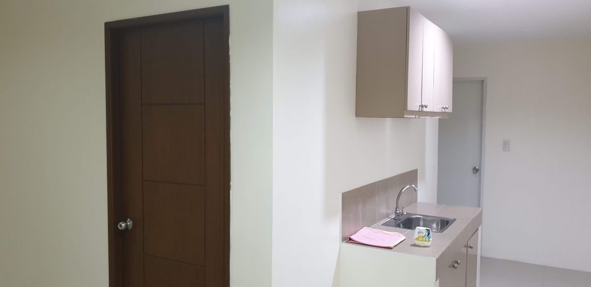 2 Bedroom Apartment For Rent in Pilar, Las Piñas, Metro Manila