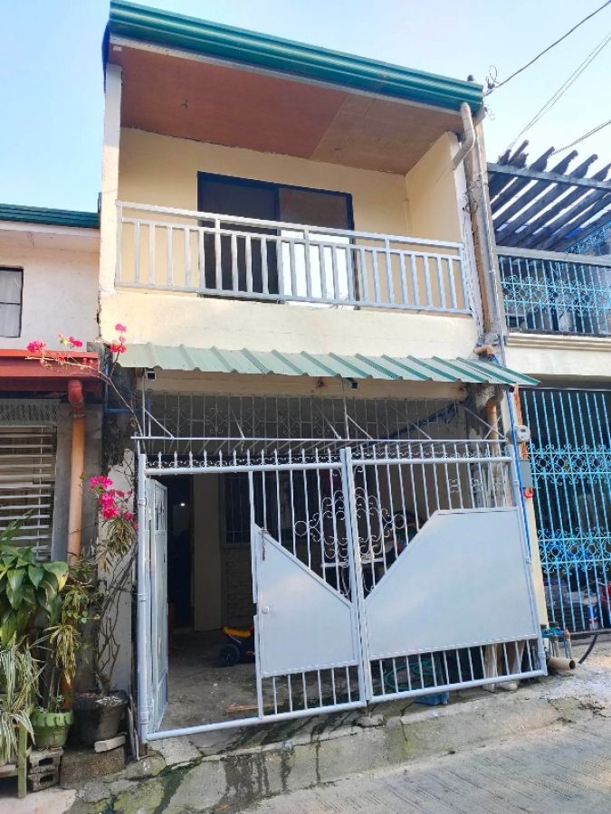 CLEAN TITLE, OWNER house and lot for sale in almera Woodlands Subd. Cupang