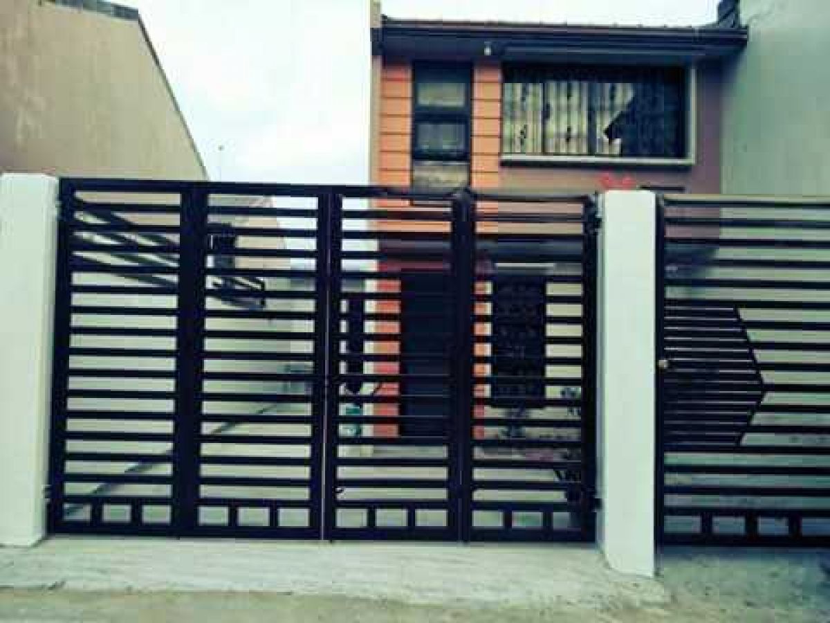 2-Bedroom Townhouse For Rent near SM Clark Free Wi-Fi ,Cable TV and CCTV secured
